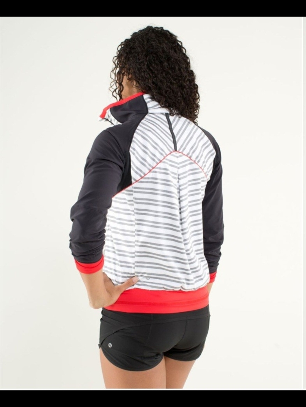 Lululemon Run: Track Attack
Jacket Twin Stripe Black / Black/ Love Red - Picture 2 of 9